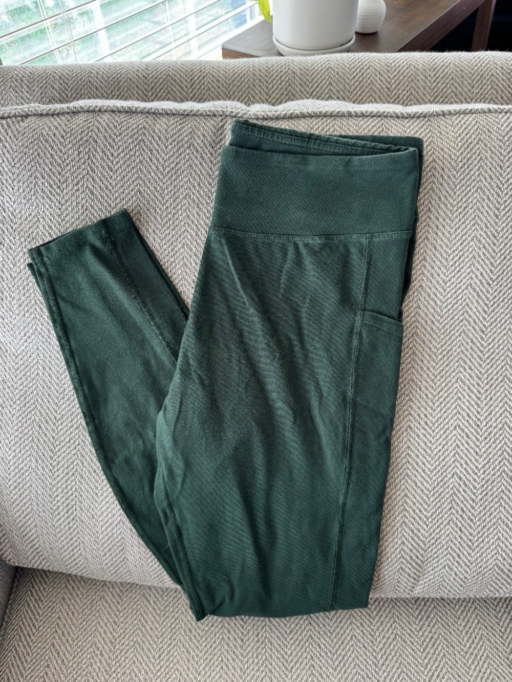 Pact Women's Mountain View On the Go-To Pocket Legging Large Pine Green